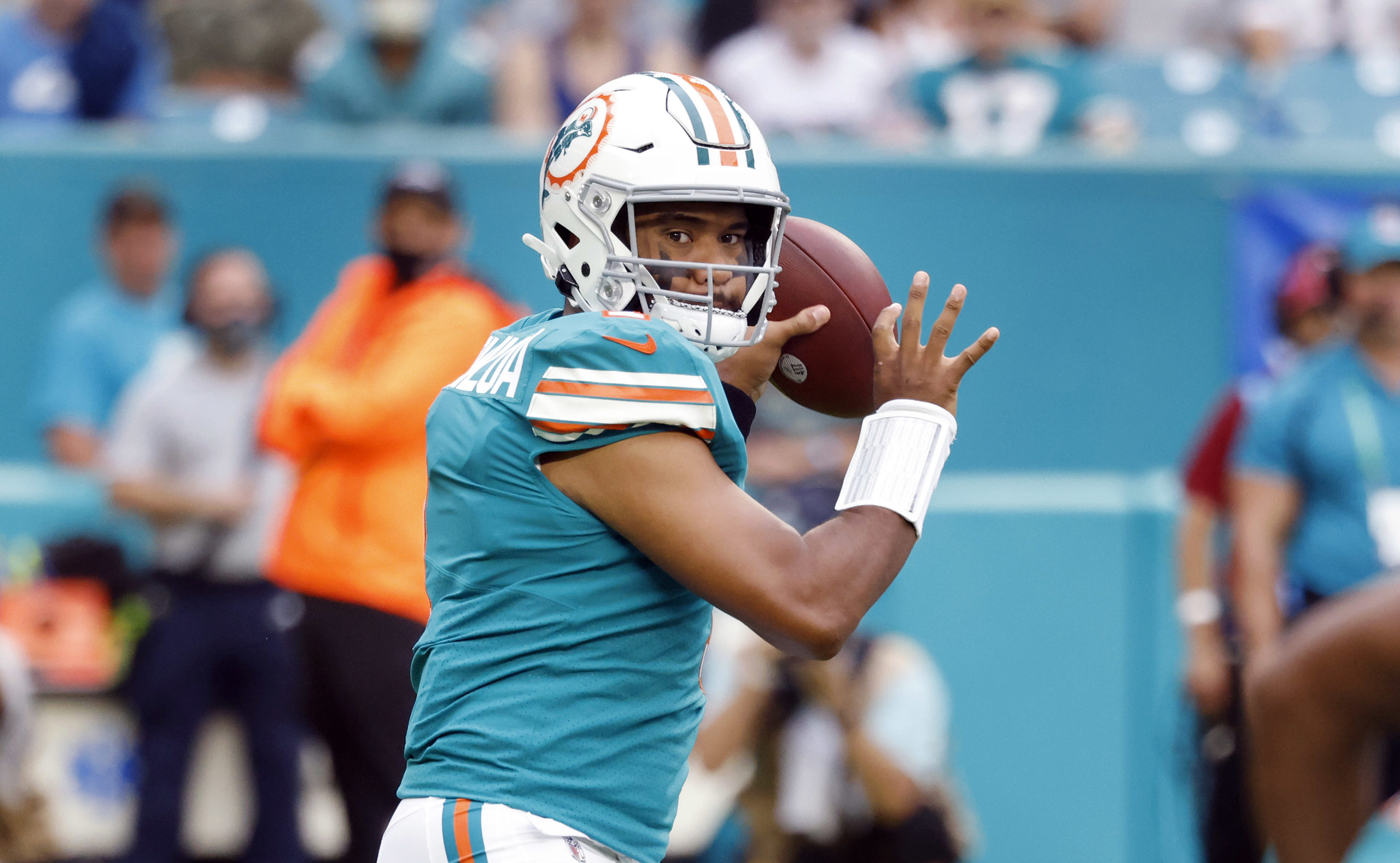 It's too soon' – Miami Dolphins HC Mike McDaniel unsure who will start at  quarterback in Week