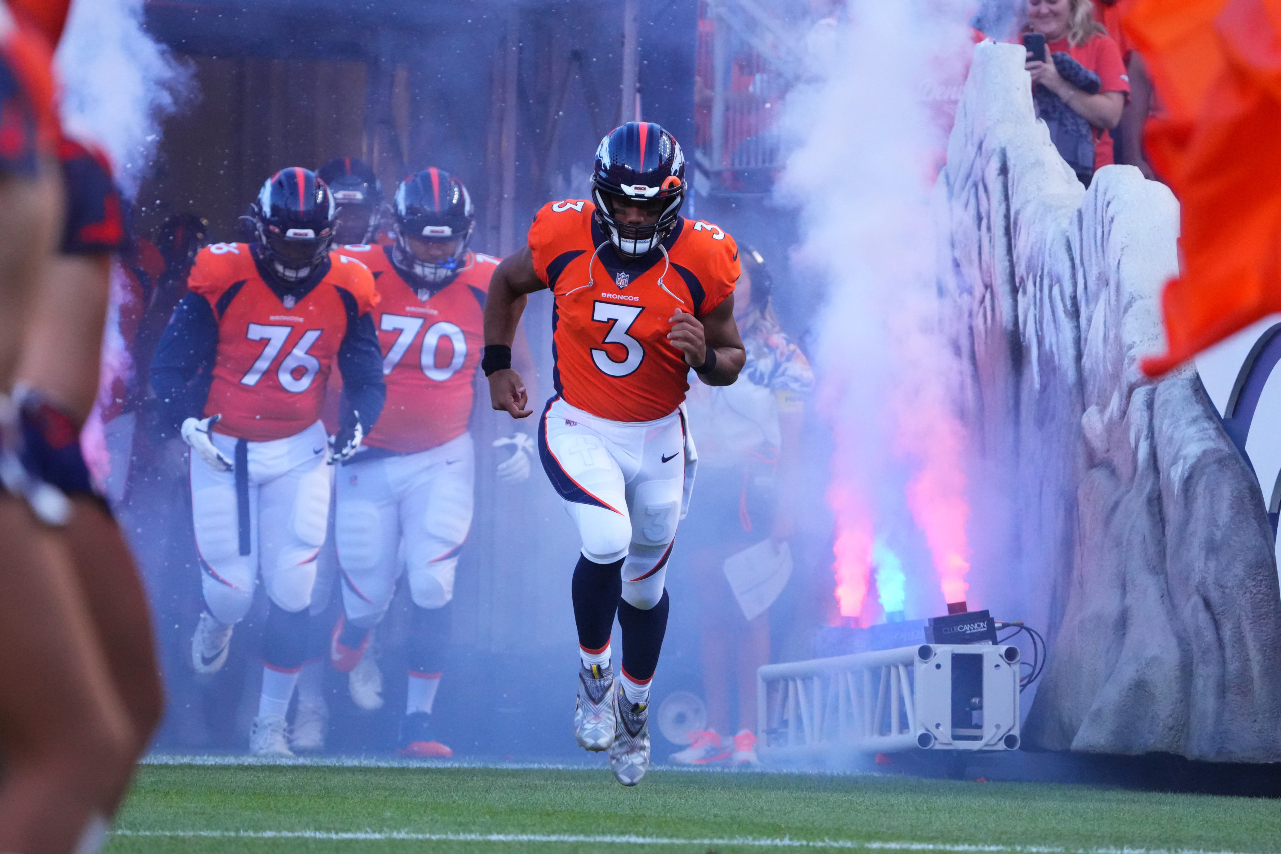 BroncosSeahawks DFS Monday Night Showdown The 33rd Team