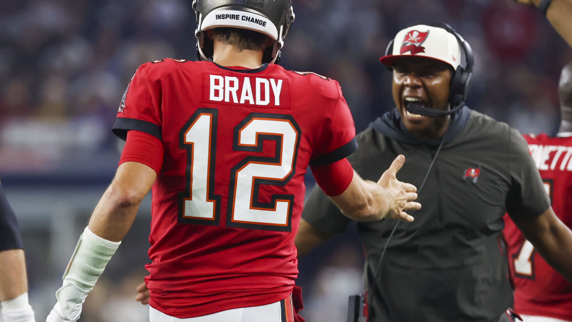 Jacksonville Jaguars Head Coach Search: Byron Leftwich and 4 Other Names to  Consider - Sports Illustrated Jacksonville Jaguars News, Analysis and More