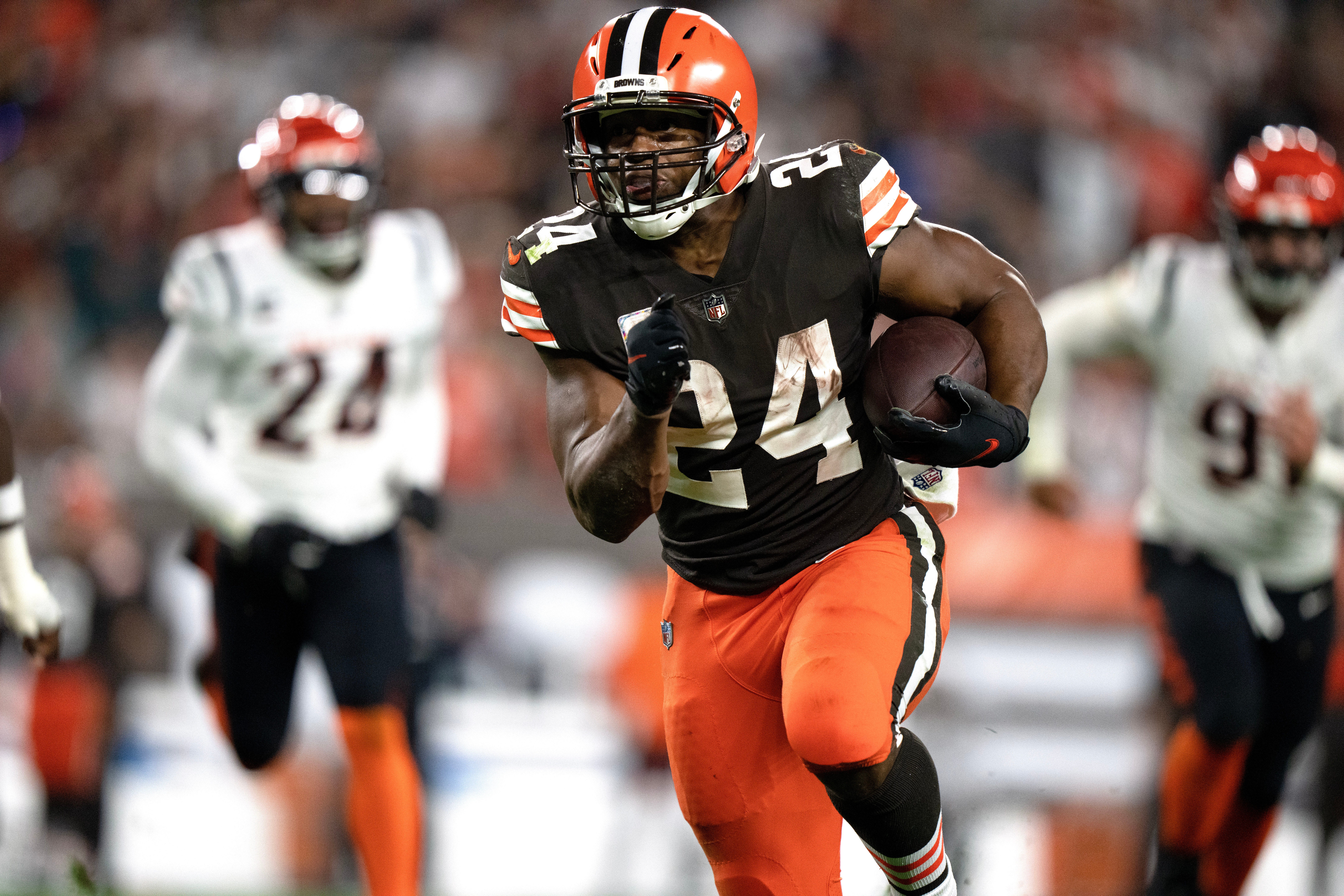 Cleveland Browns running back Nick Chubb (24) carries the ball for a first down in the third quarter during an NFL Week 8 game against the Cincinnati Bengals, Monday, Oct. 31, 2022, at FirstEnergy Stadium in Cleveland.<br />Nfl Cincinnati Bengals At Cleveland Browns Oct 31 0025