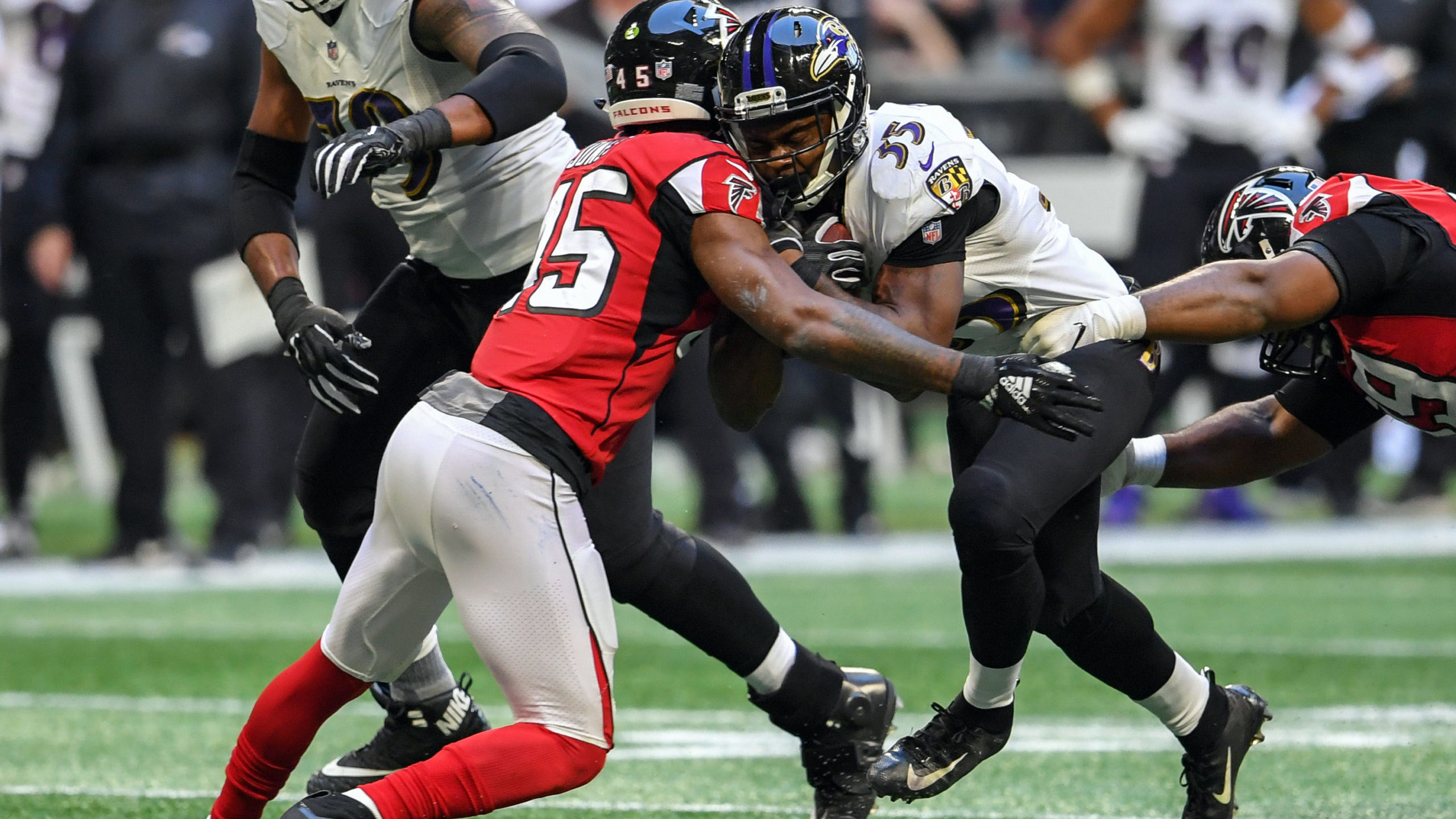 Gus Edwards Deion Jones Ravens vs. Falcons