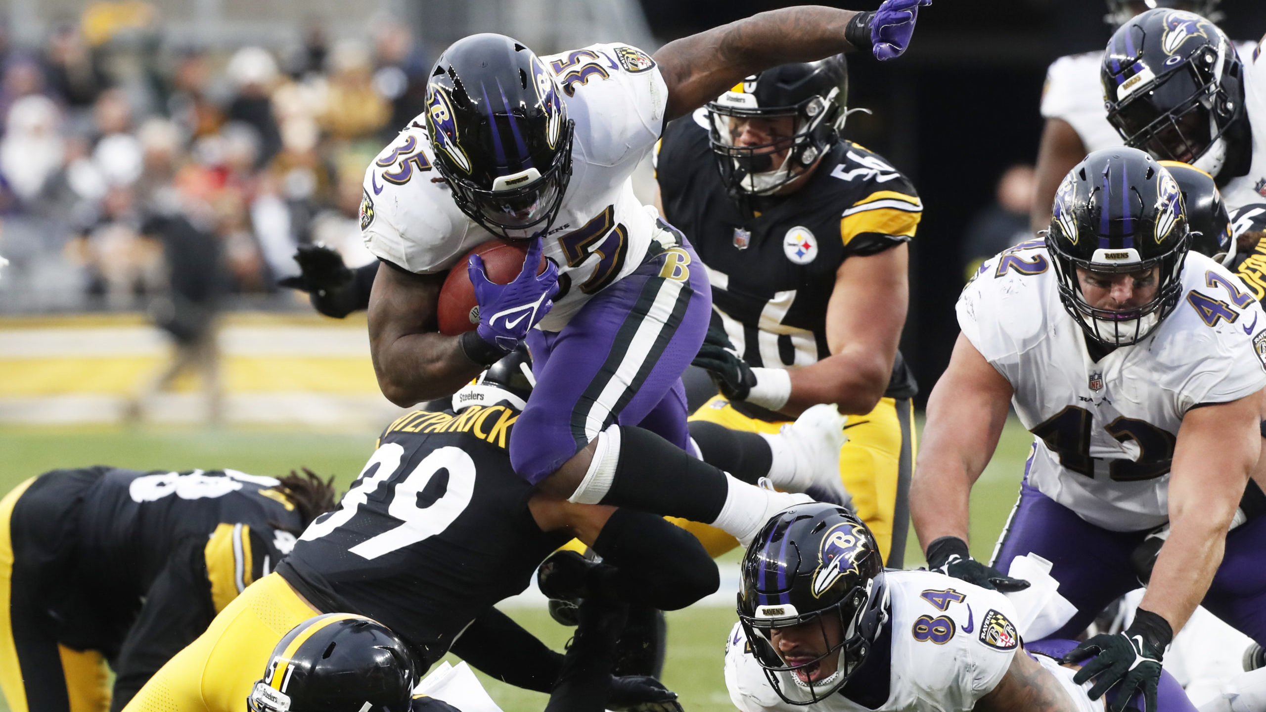 NFL picks, predictions for Week 17: Ravens spoil Steelers' hopes; Patriots  drop Dolphins; Bucs finally secure NFC South