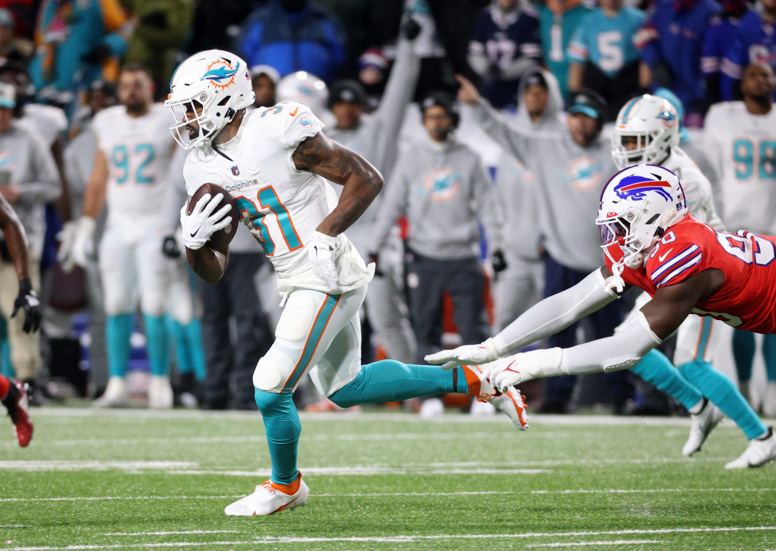 Dolphins’ Mostert, Chiefs’ Mckinnon Highlight Running With Lenny Week 15