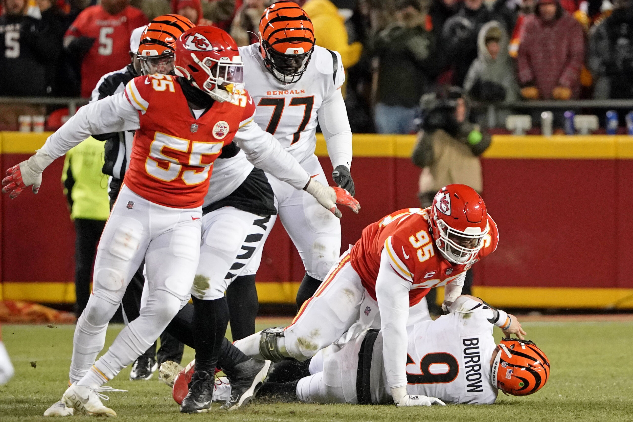 Pressure From Chiefs’ Jones Helped Stifle Bengals Passing Game