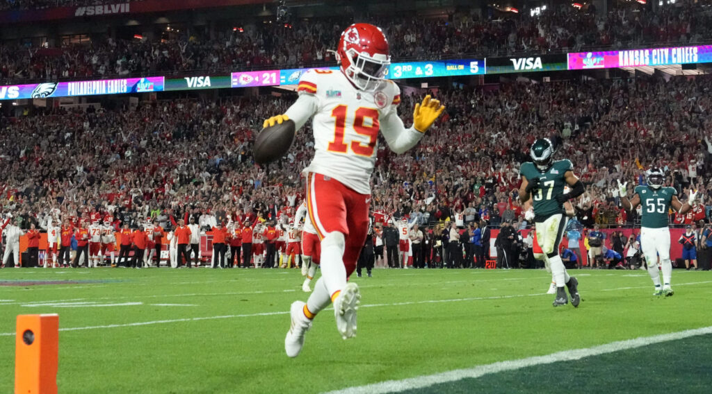 Kansas City knocks off Philadelphia in Super Bowl LVII