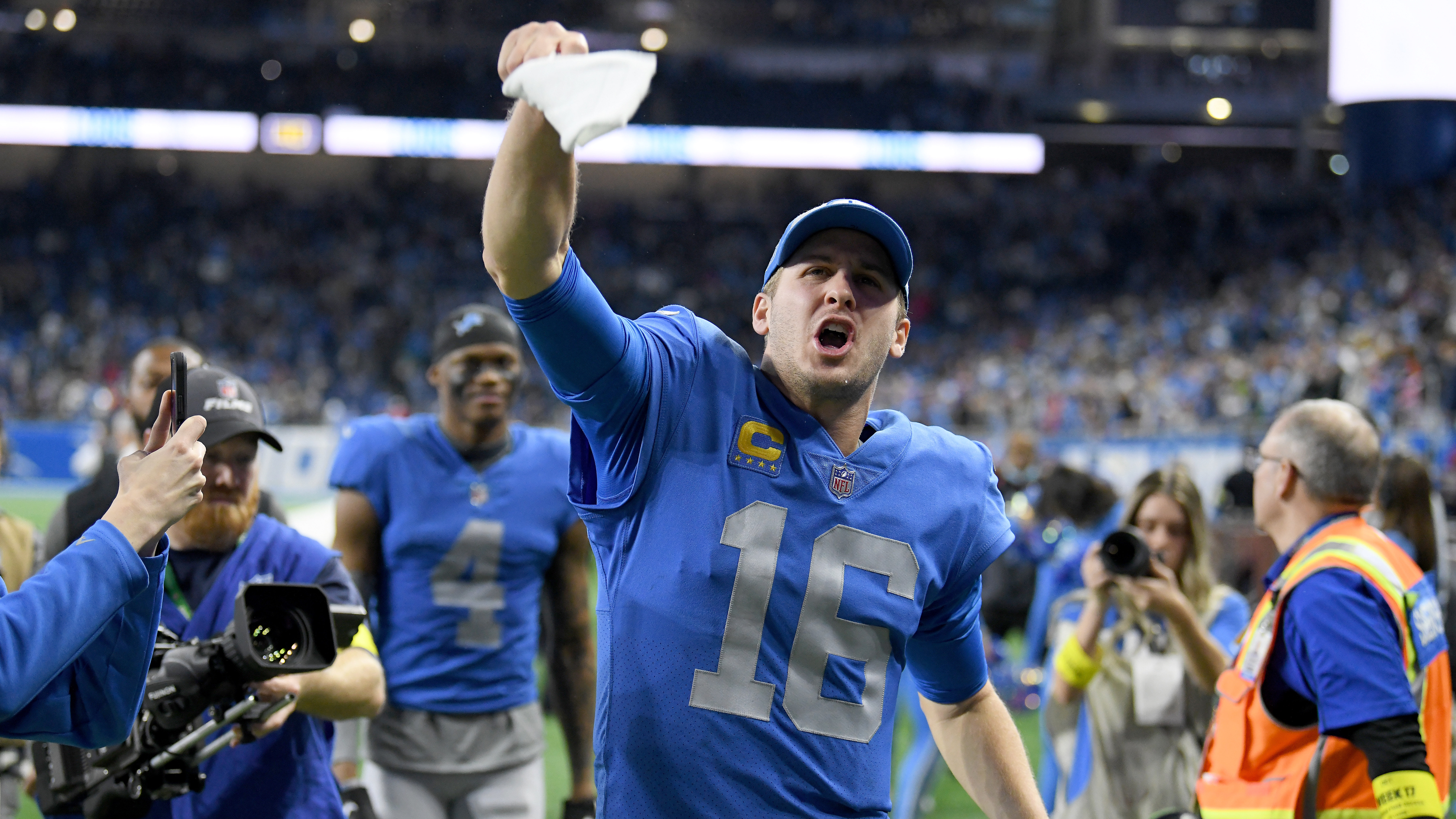 Expect Detroit Lions to Move to Top of NFC North Food Chain