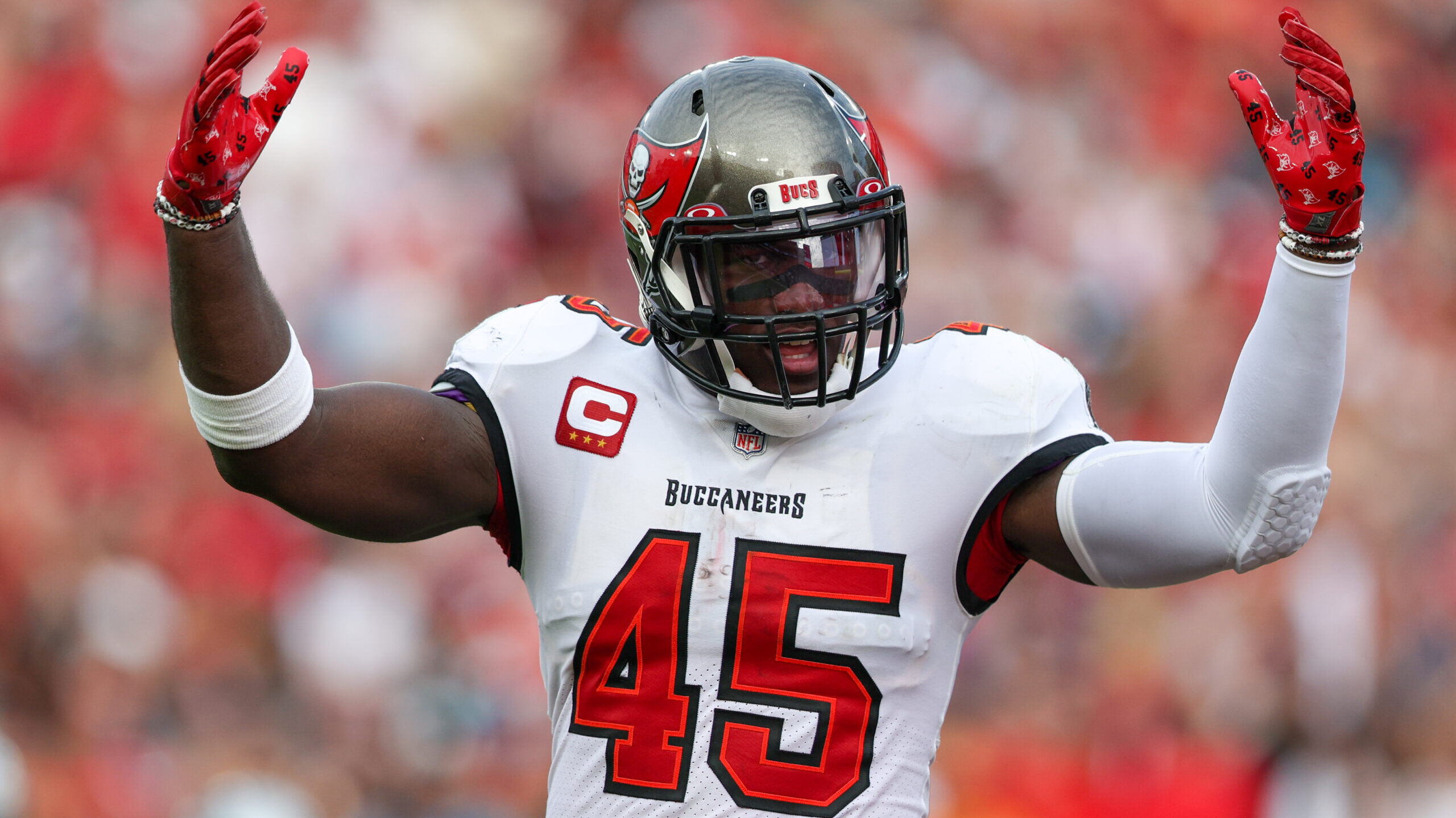 Tampa Bay Buccaneers LB Devin White Requests Trade