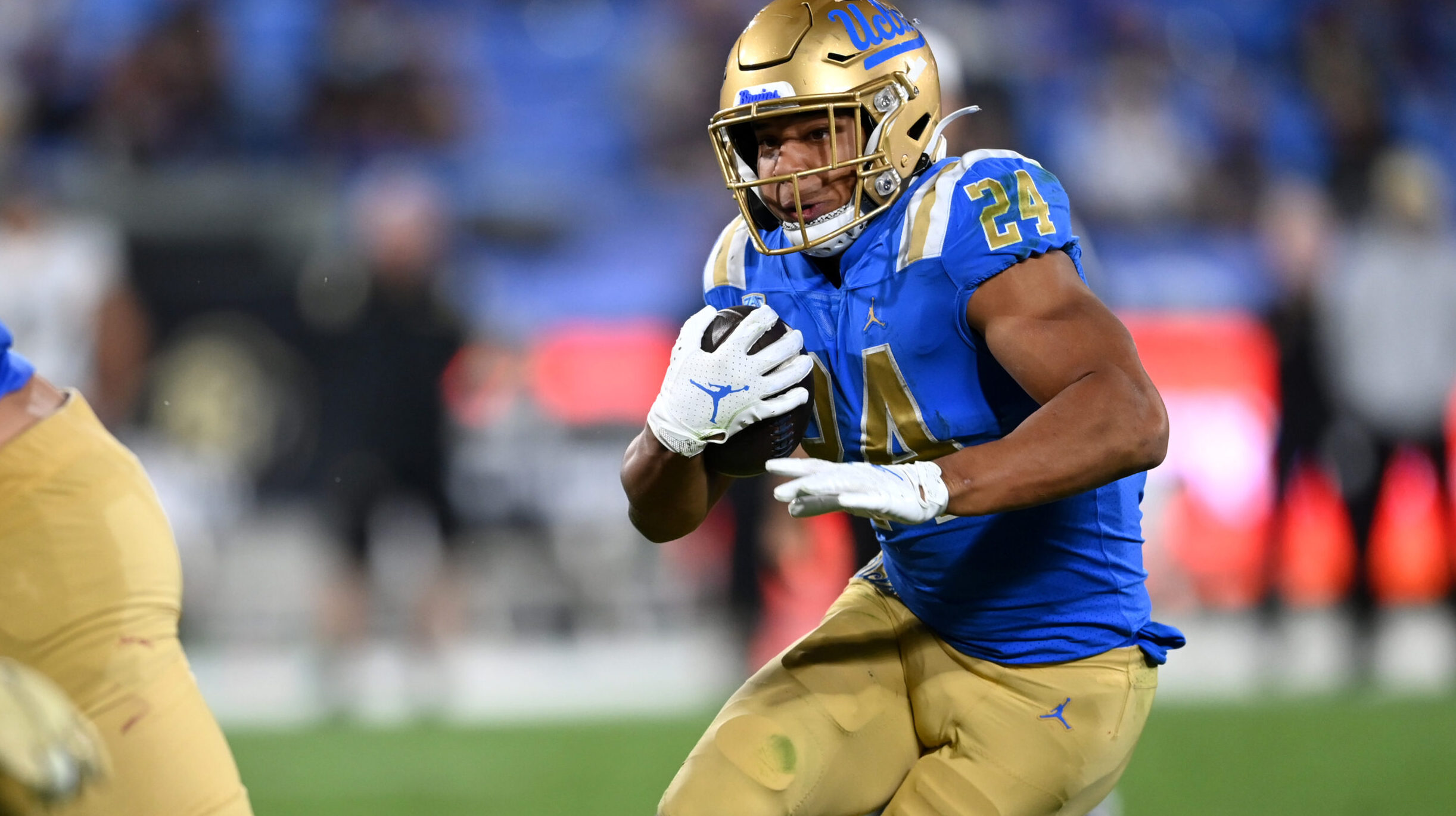 UCLA RB Zach Charbonnet