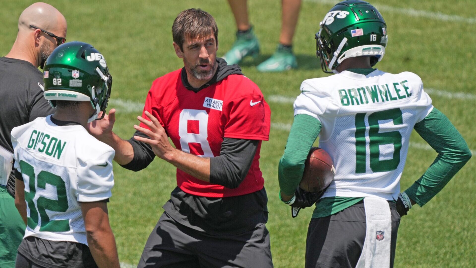 New York Jets QB Aaron Rodgers at Jets minicamp