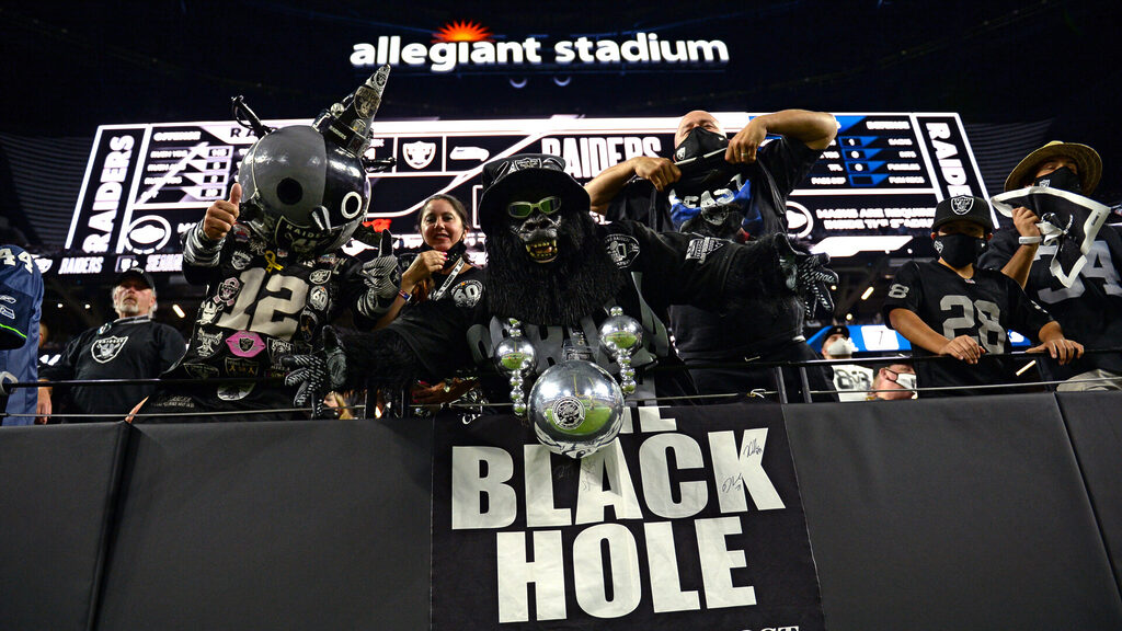 Las Vegas Raiders fans