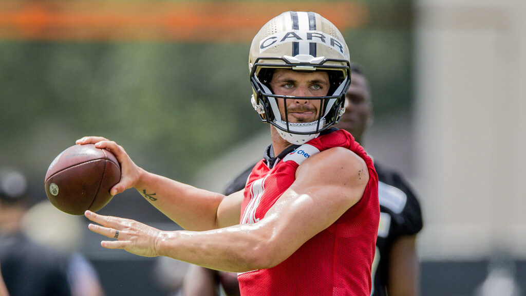 New Orleans Saints Derek Carr