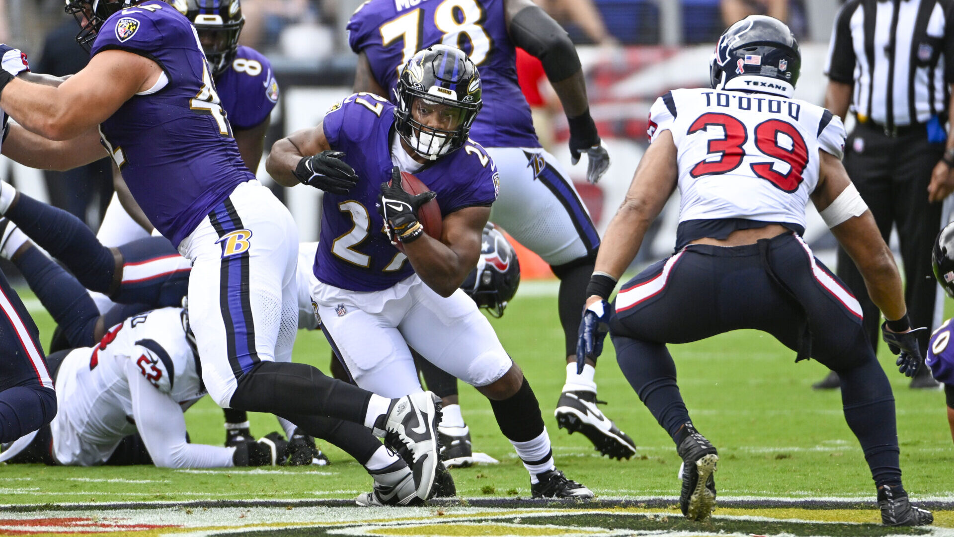 Ravens Need to Sign RB to Replace J.K. Dobbins After Achilles Injury