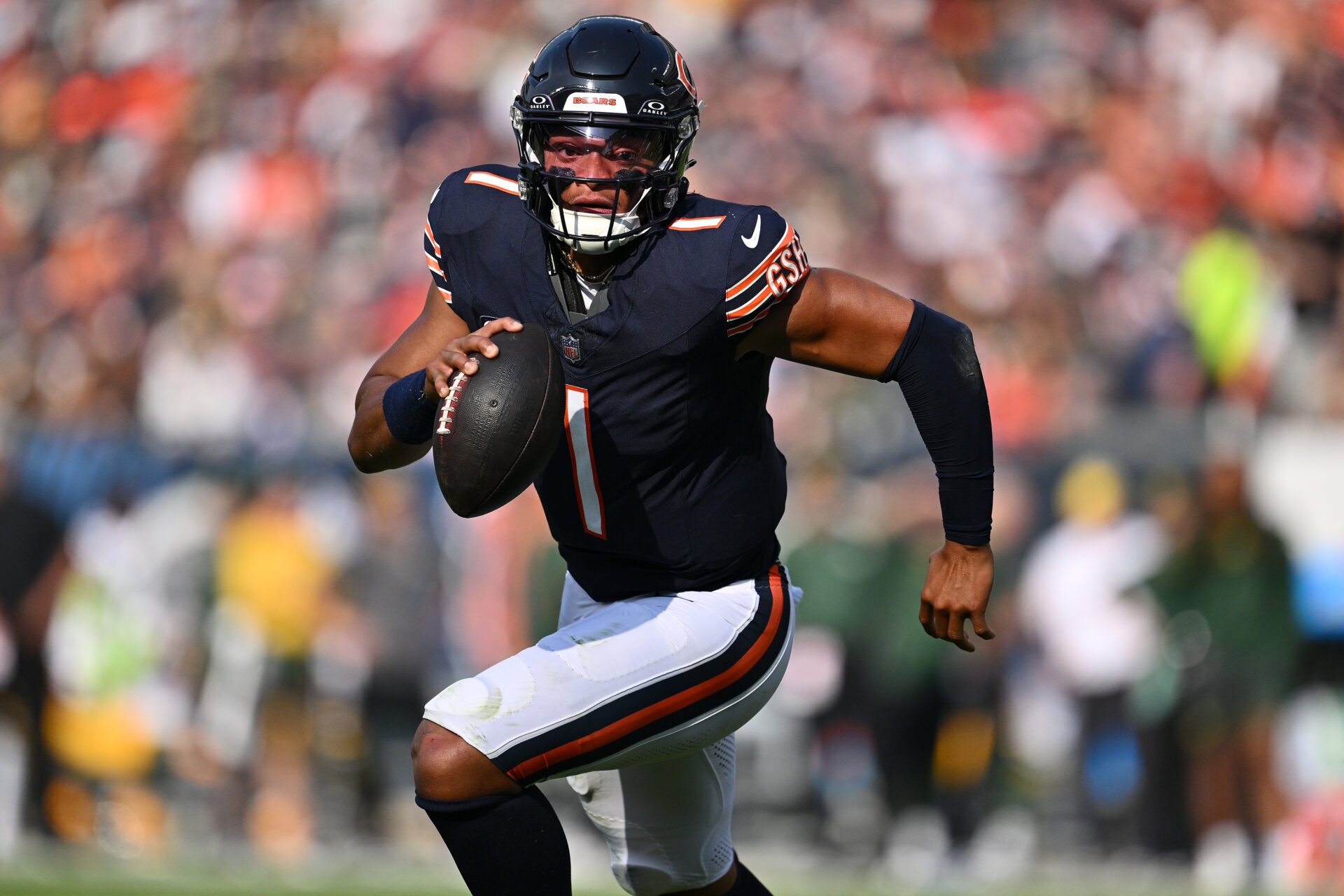 Justin Fields ‘Learning Experience’ Comes at Inopportune Time for Chicago Bears