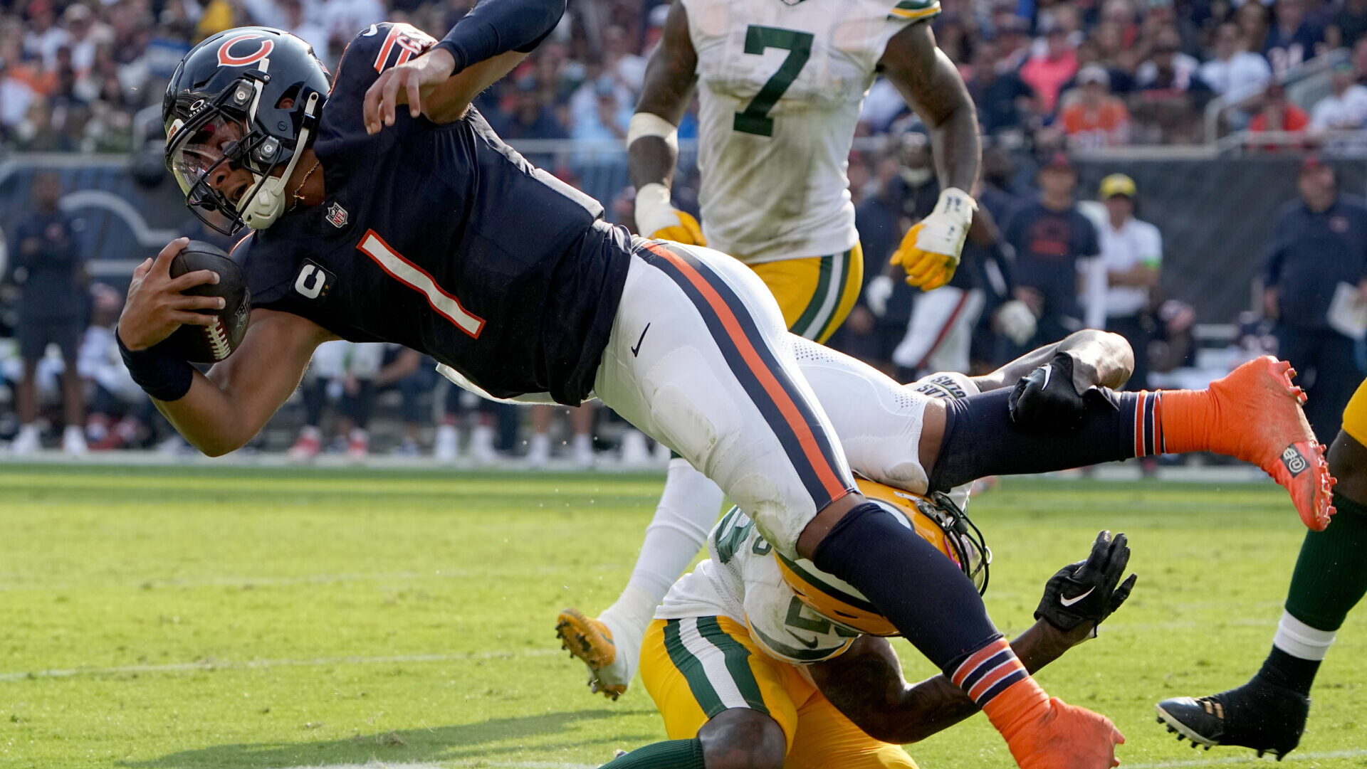 Chicago Bears quarterback Justin Fields