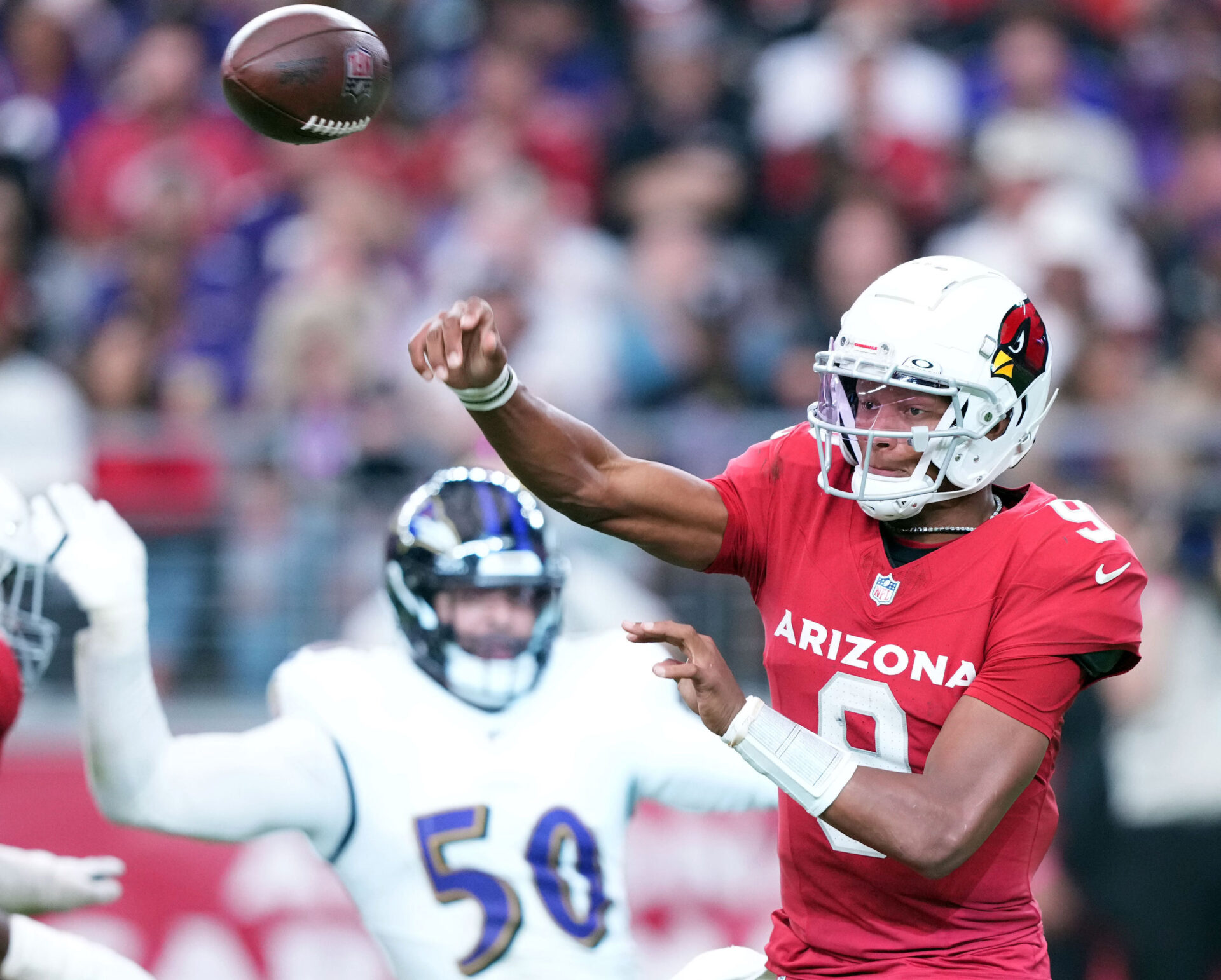 Josh Dobbs throws a pass in an Arizona Cardinals uniform against the Minnesota Vikings Photo: Joe Camporeale-USA TODAY Sports