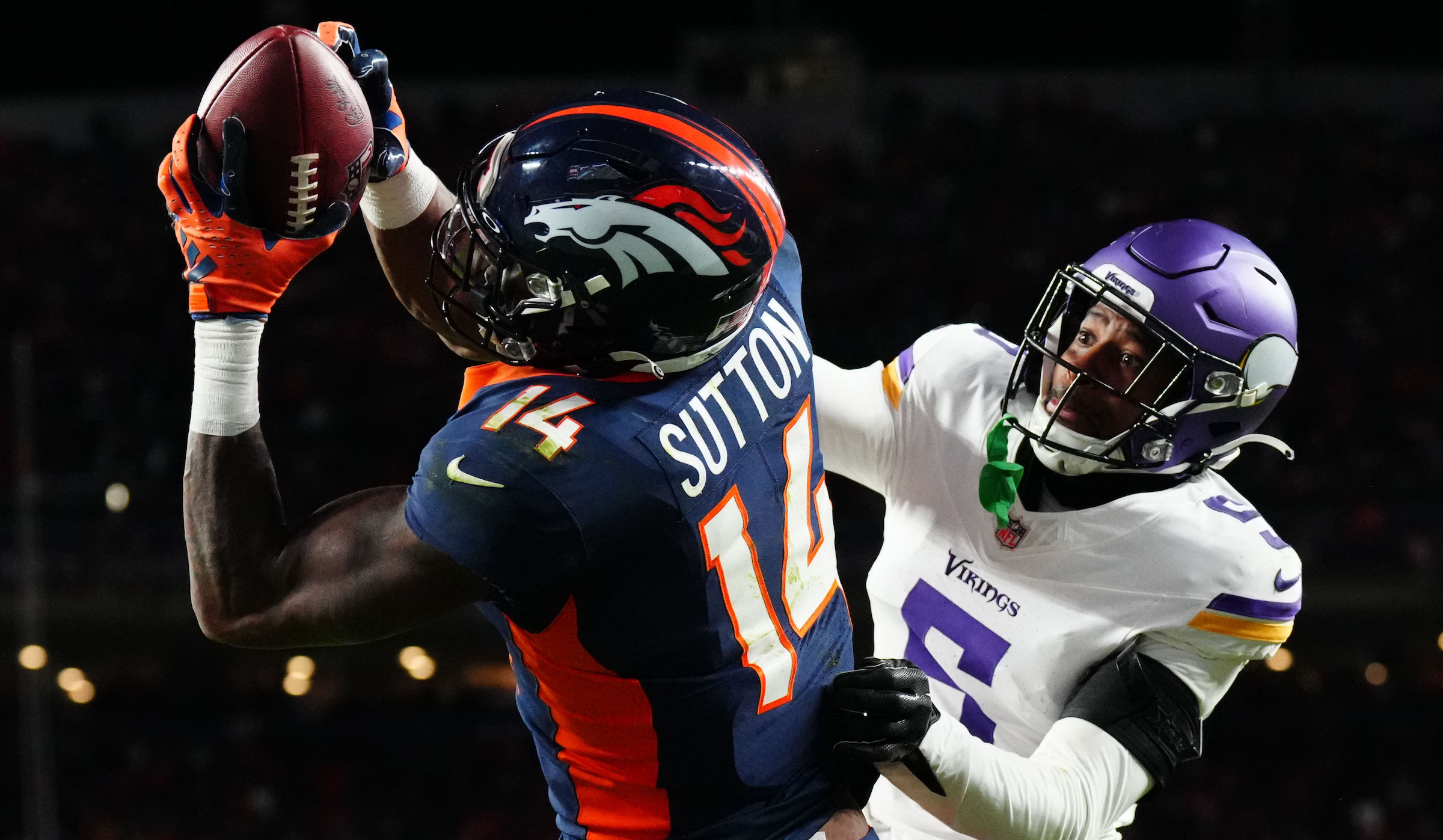 Denver Broncos WR Courtland Sutton catches a winning touchdown against the MINNESOTA VIKINGS