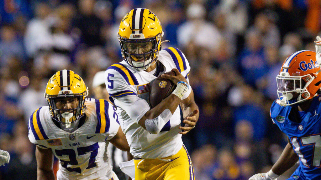 LSU quarterback Jayden Daniels