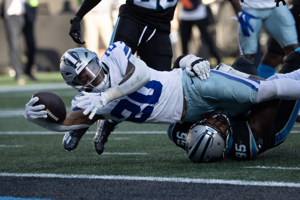 Tony Pollard dives for a touchdown vs. Panthers