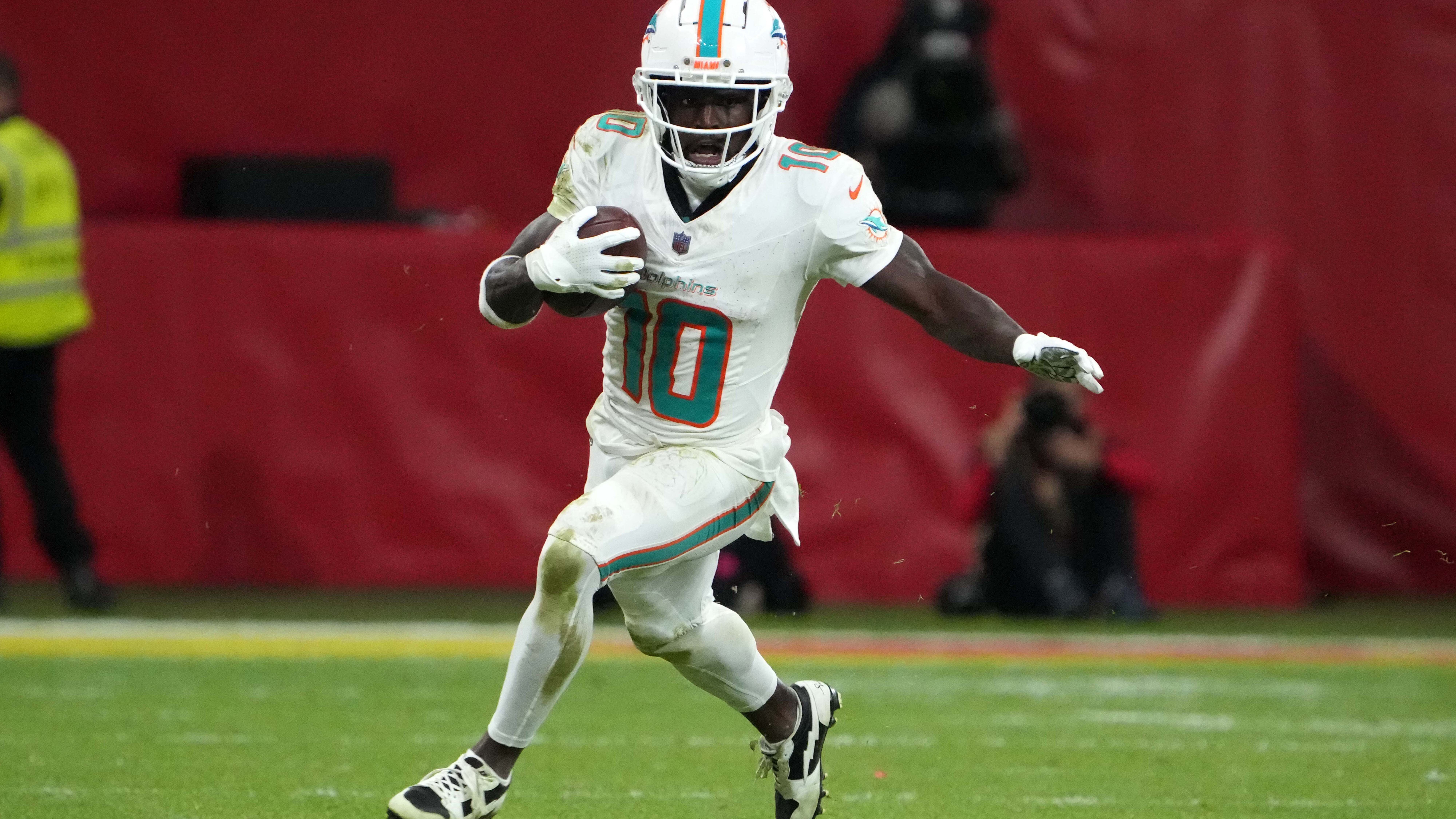 Miami Dolphins wide receiver Tyreek Hill