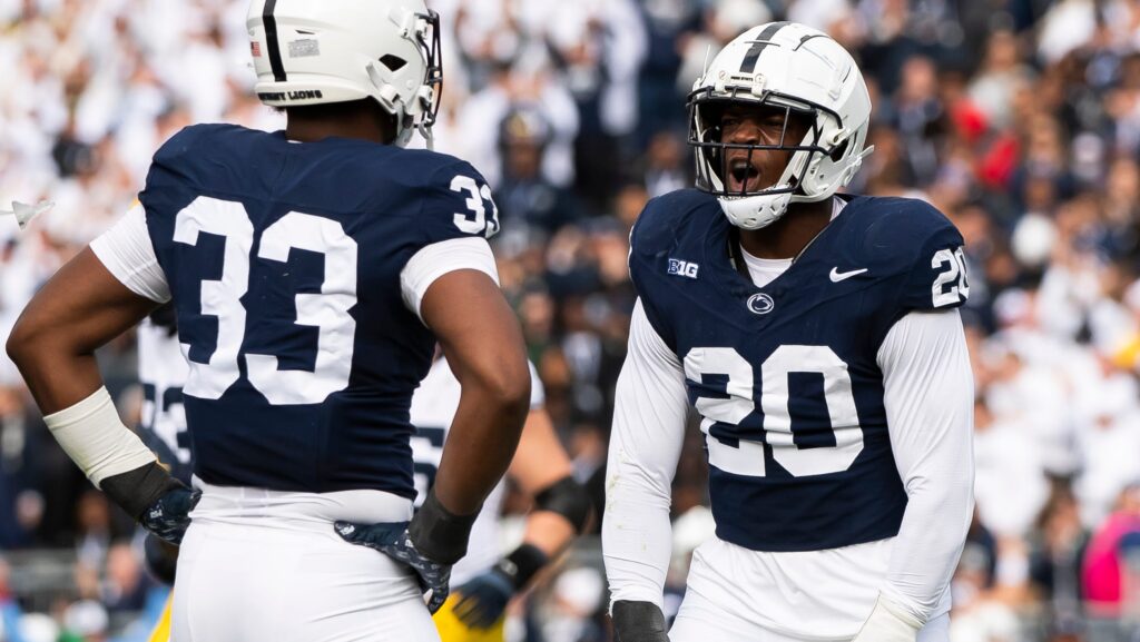 Penn State defensive end Adisa Isaac