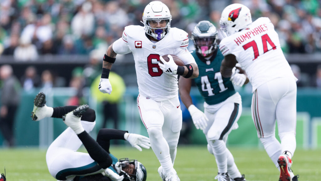 Arizona Cardinals running back James Conner runs through the Philadelphia Eagles