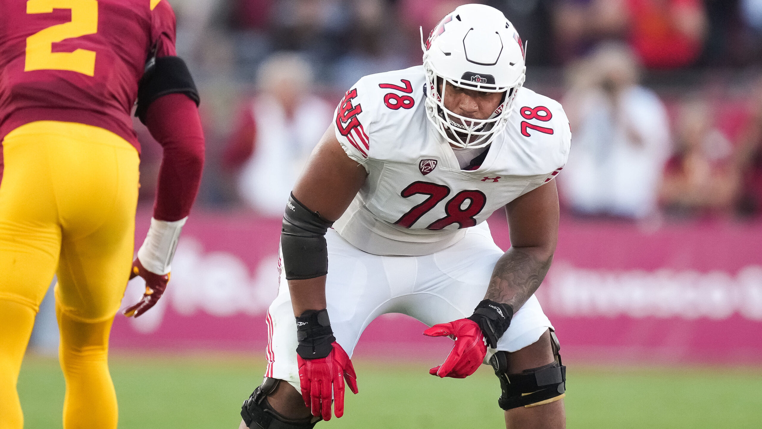 Utah Utes offensive lineman Sataoa Laumea