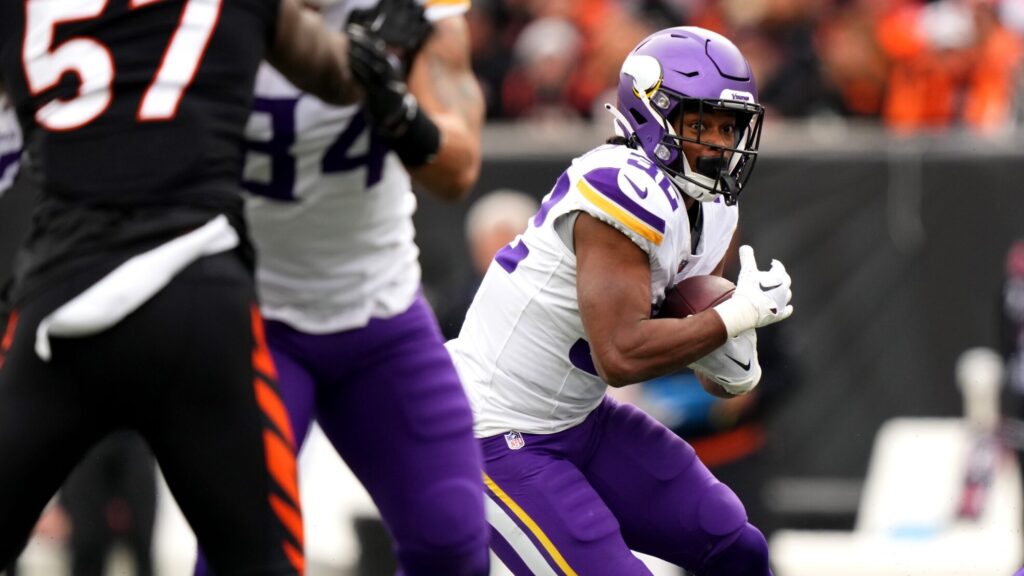 Minnesota Vikings running back Ty Chandler