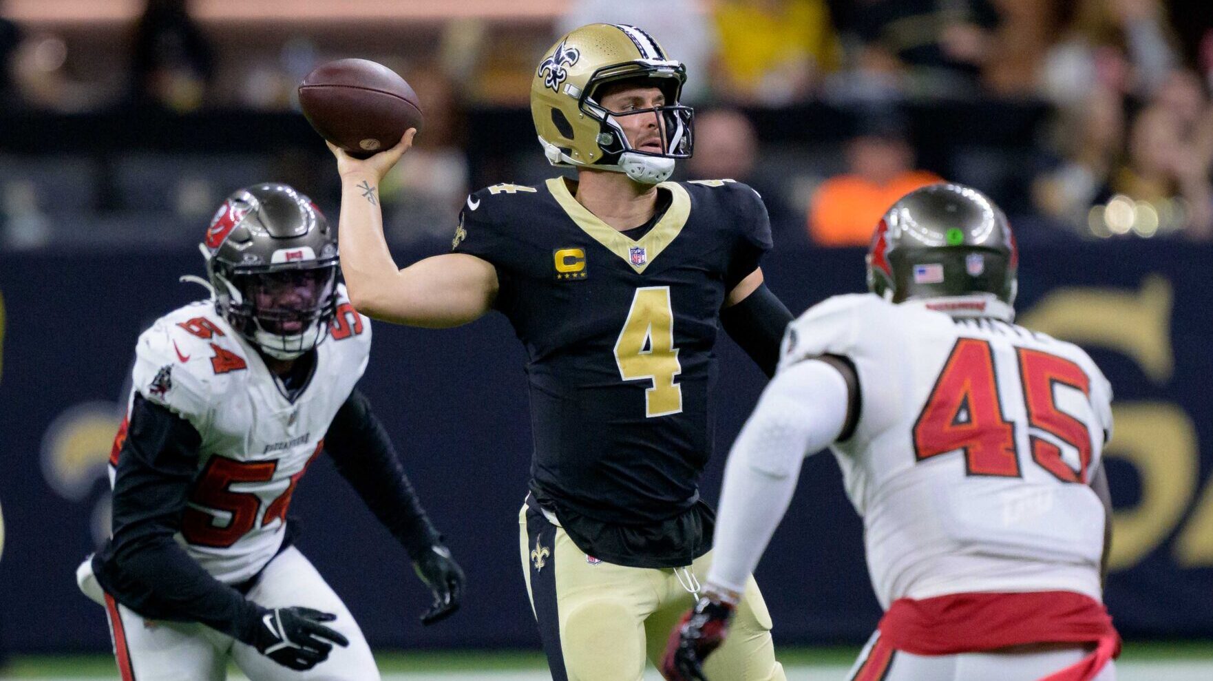 New Orleans Saints quarterback Derek Carr