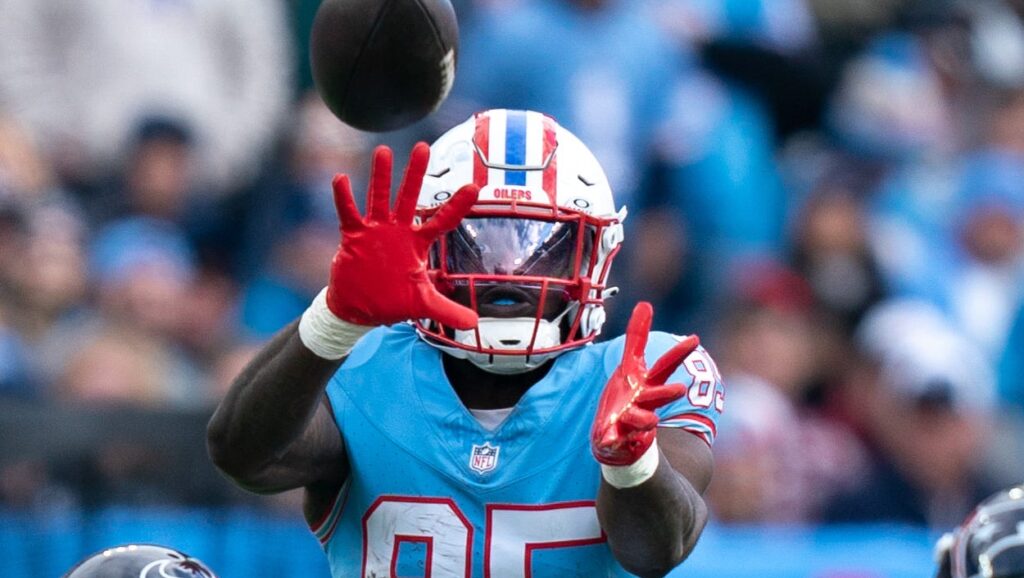 Tennessee Titans tight end Chigoziem Okonkwo