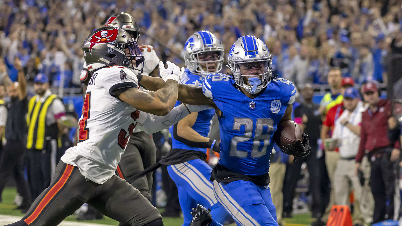 Detroit Lions running back Jahmyr Gibbs runs vs. the Tampa Bay Buccaneers