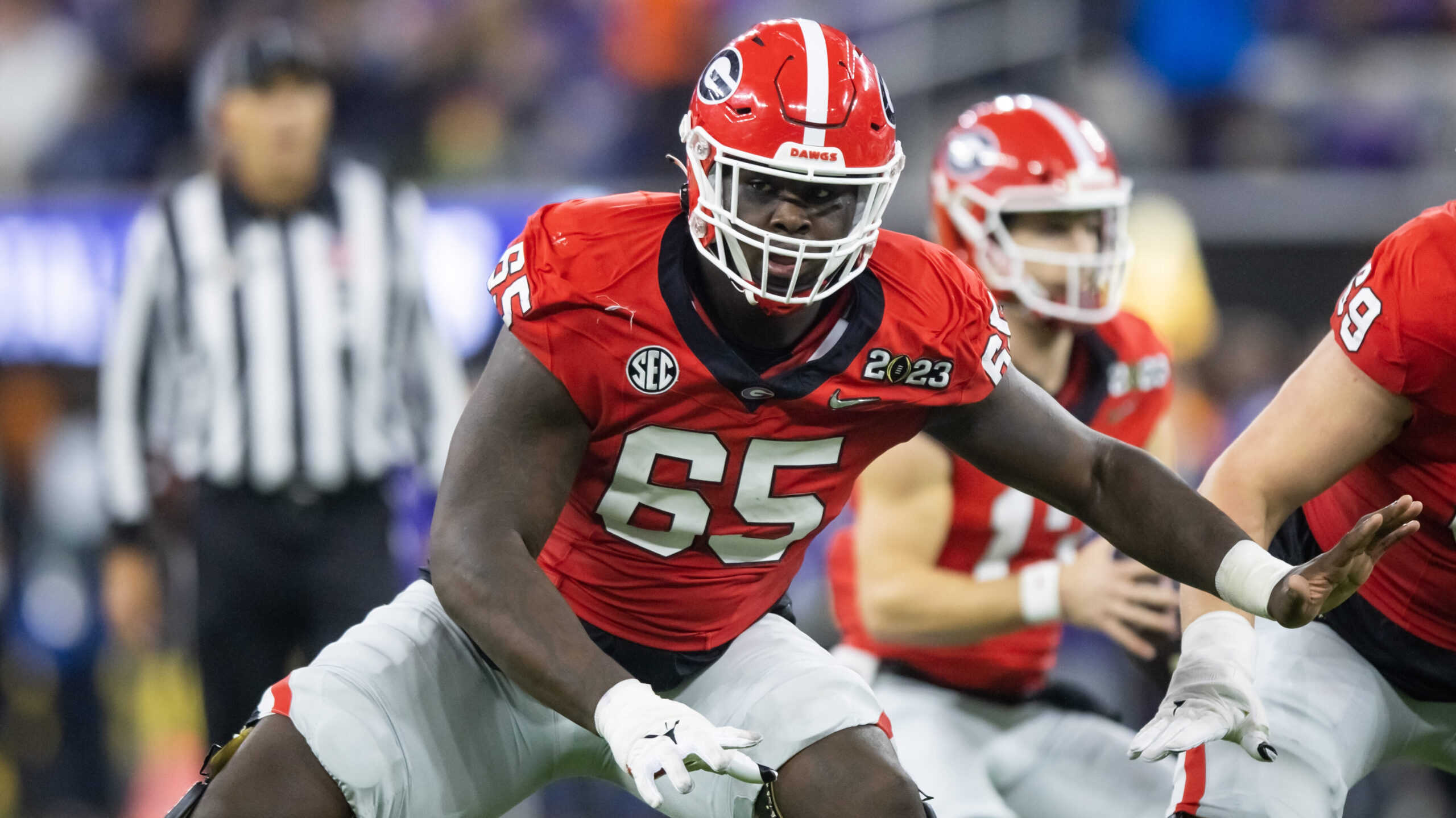 Georgia Bulldogs offensive lineman Amarius Mims 