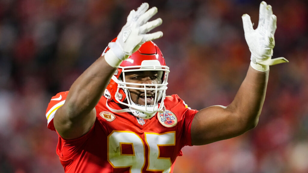 Kansas City Chiefs defensive tackle Chris Jones (95) rallies the crowd during the second half