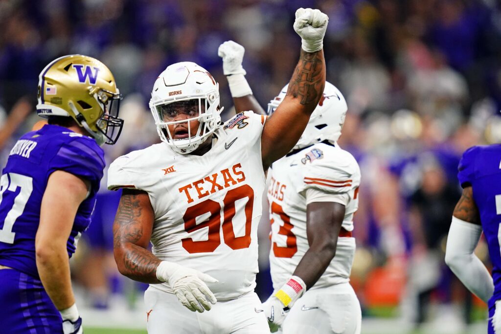  Texas Longhorns defensive lineman Byron Murphy II