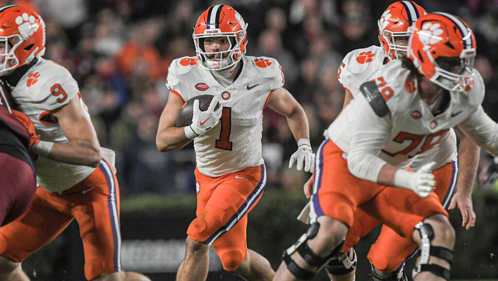 Clemson Tigers running back Will Shipley