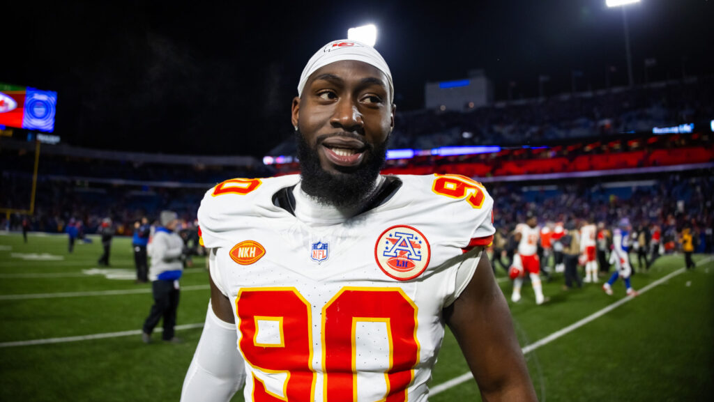 Kansas City Chiefs defensive lineman Charles Omenihu