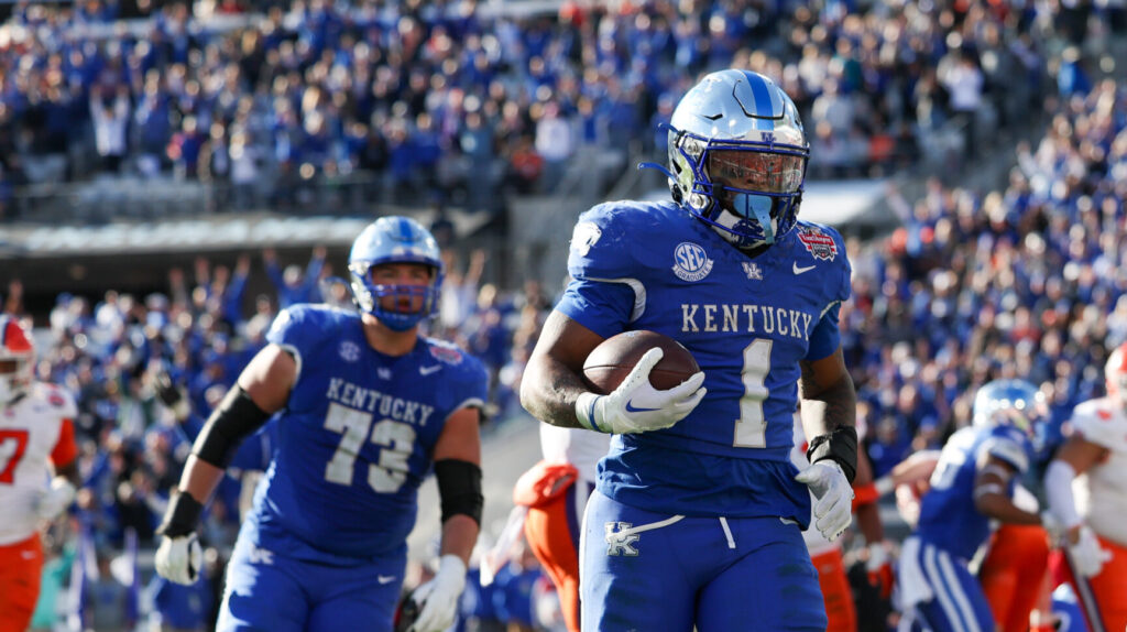 Kentucky running back Re'Mahn Davis