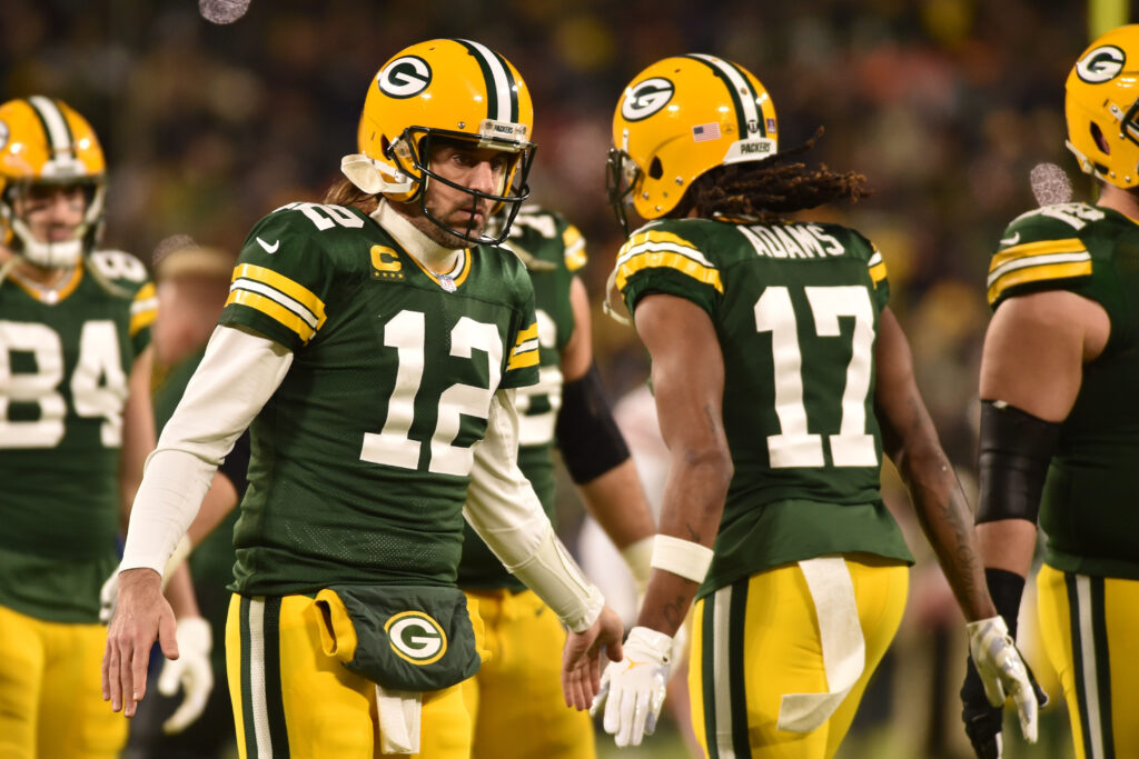 Aaron Rodgers and Davante Adams low five