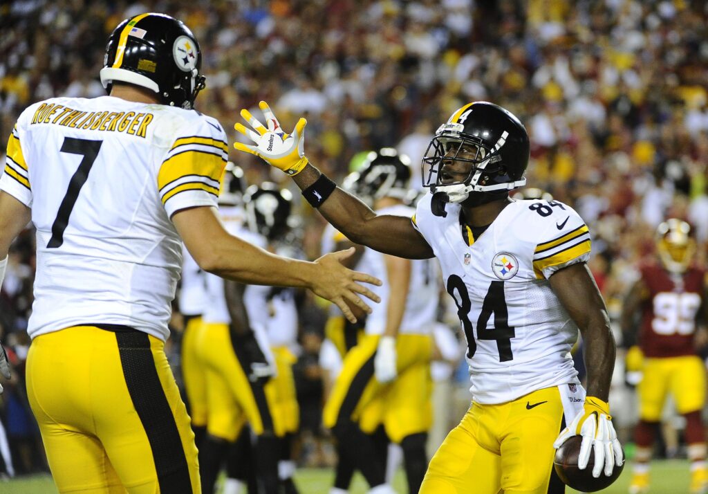 Ben Roethlisberger and Antonio Brown high five