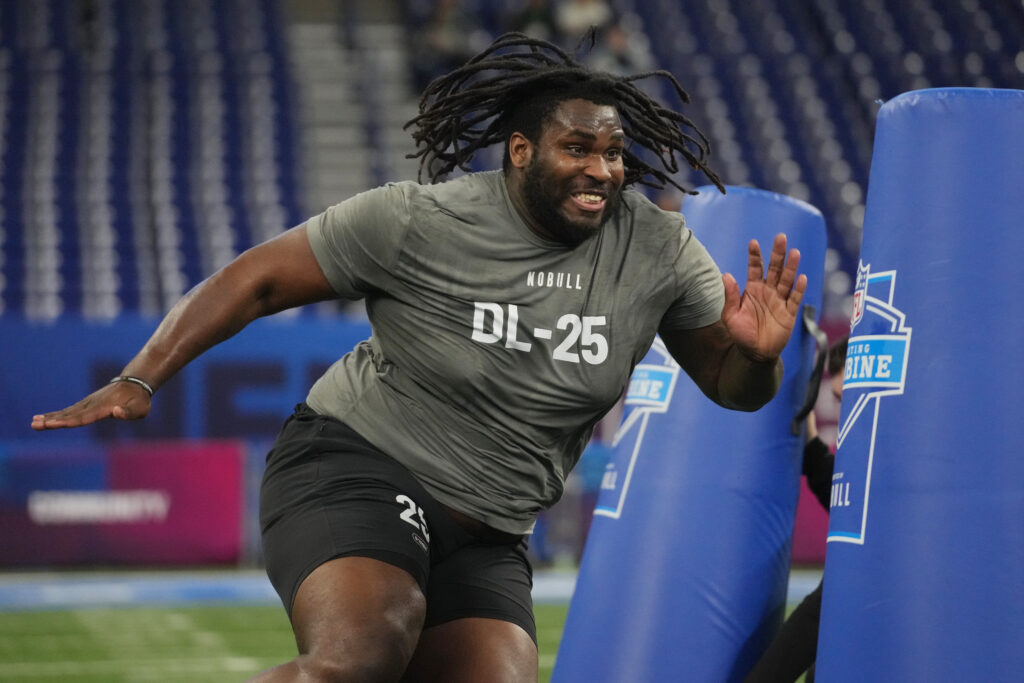 T'Vondre Sweat runs drills at the NFL Combine