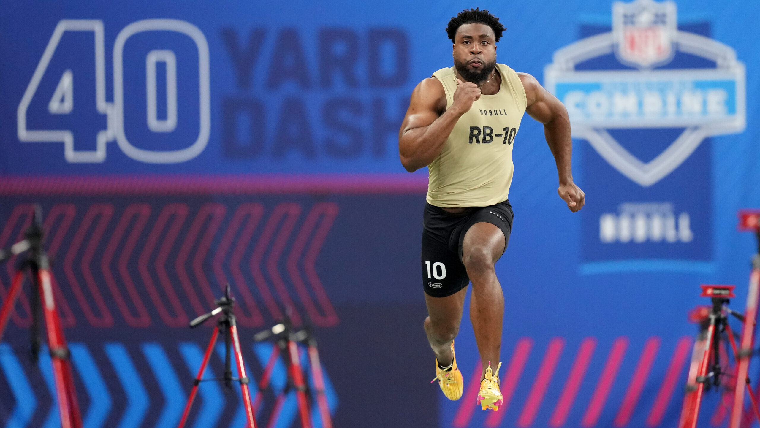 Audric Estime runs the 40-yard dash at the 2024 NFL Combine