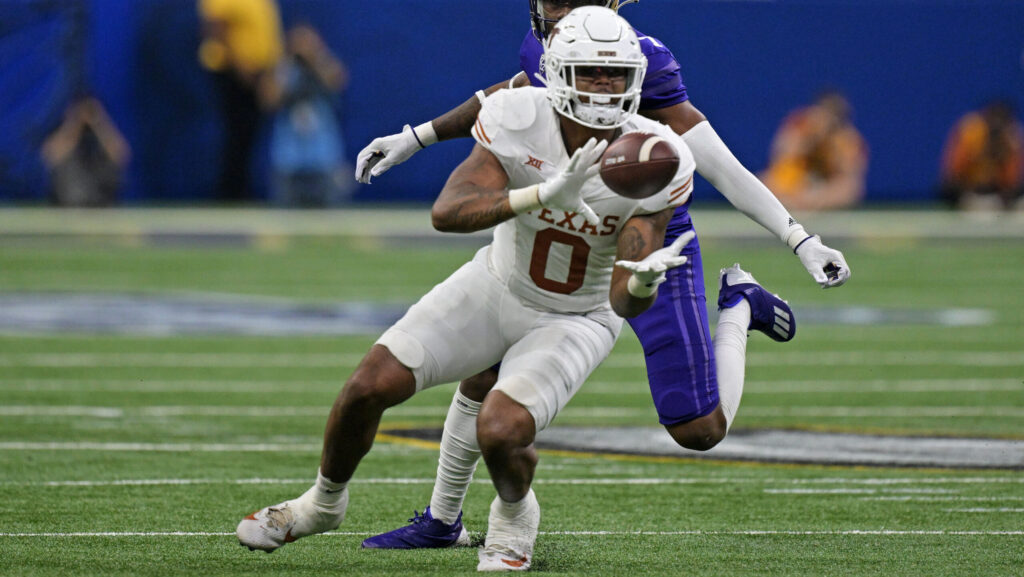 Texas Longhorns tight end Ja'Tavion Sanders