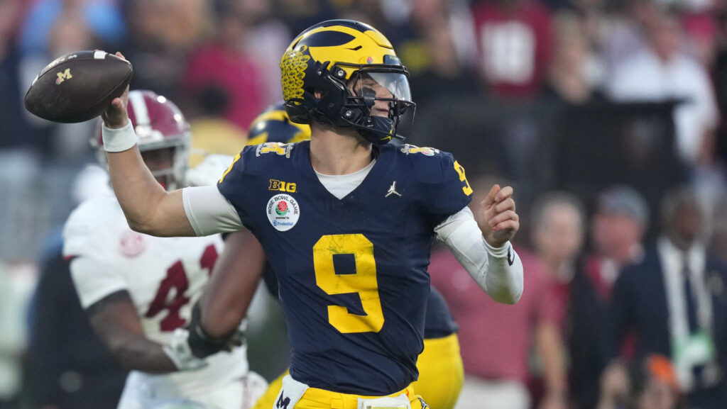 Michigan Wolverines quarterback J.J. McCarthy