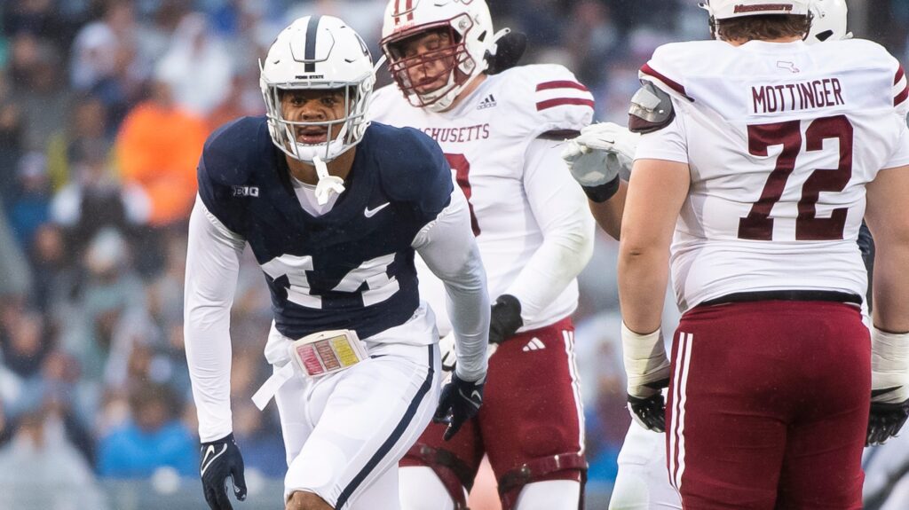 Penn State defensive end Chop Robinson