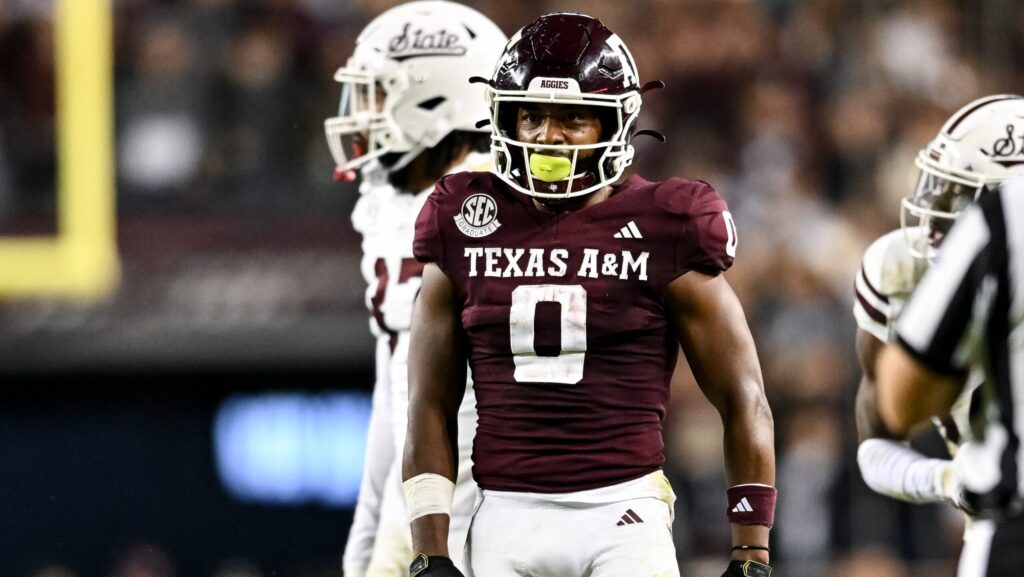 Texas A&M wide receiver Ainias Smith