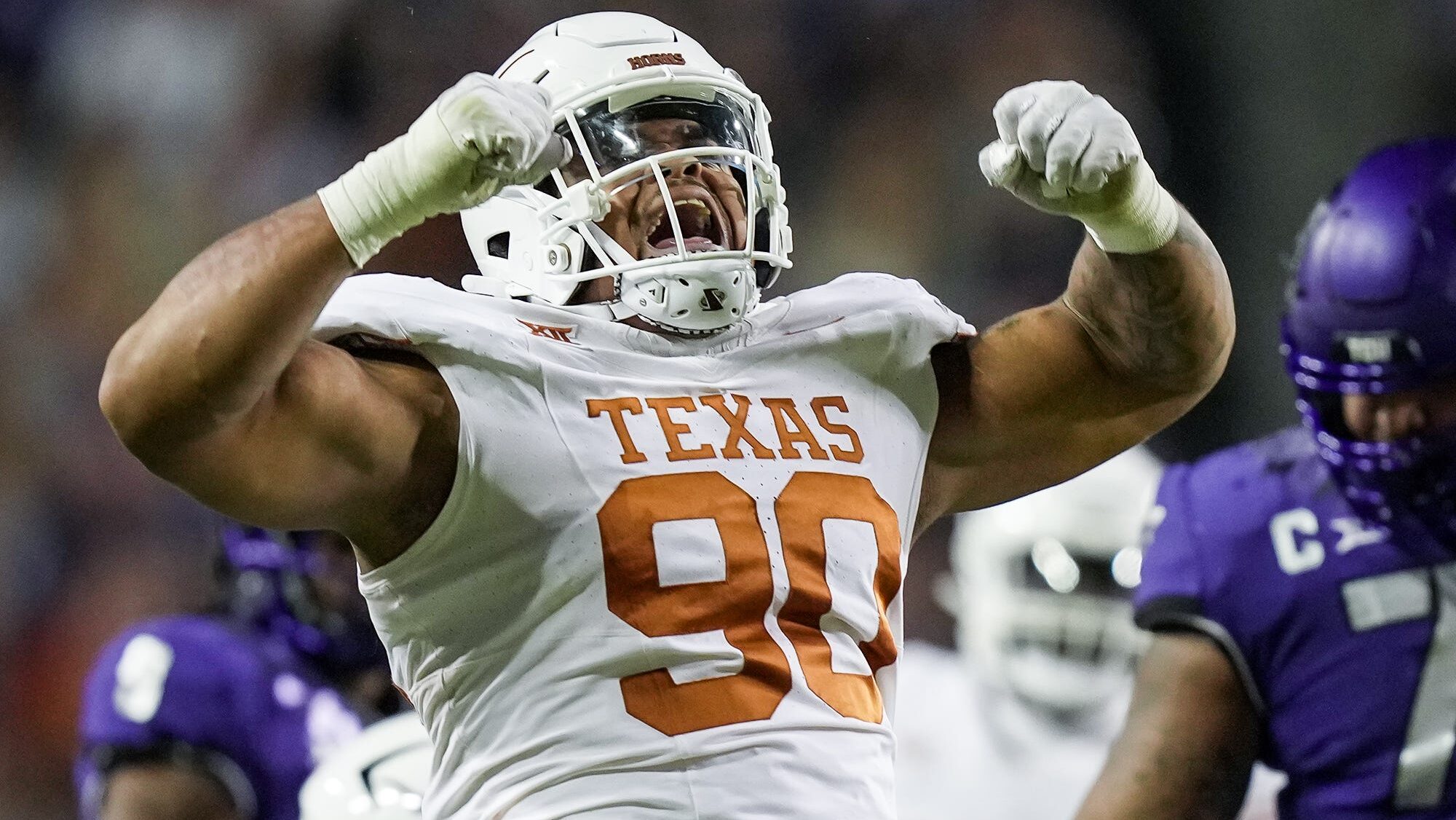 Texas Longhorns defensive lineman Byron Murphy II