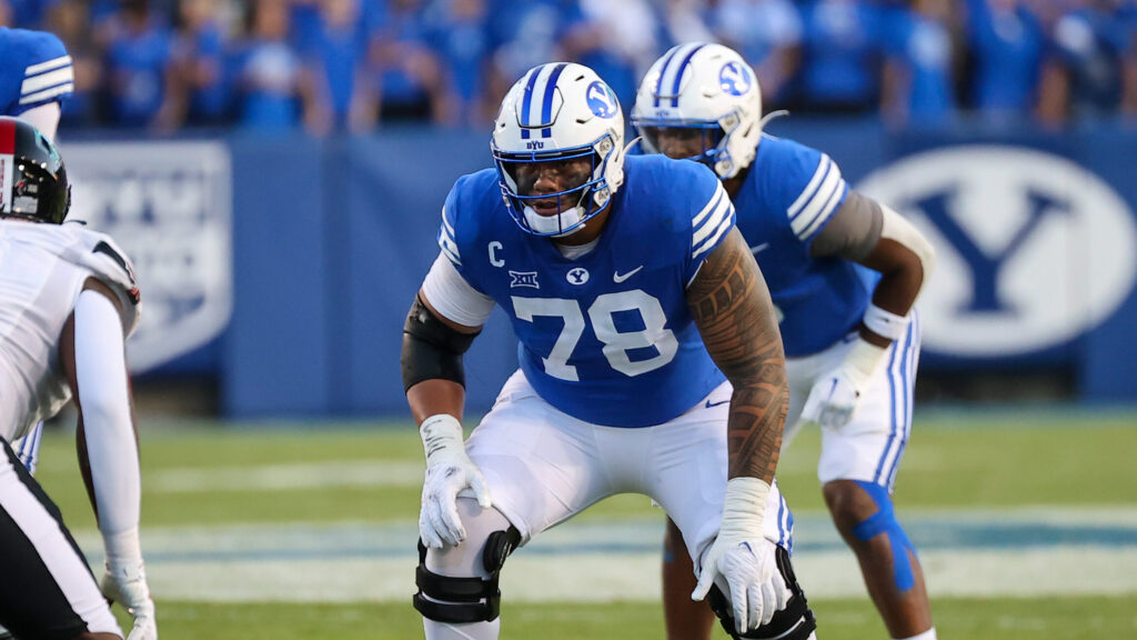 BYU Cougars offensive tackle Kingsley Suamataia