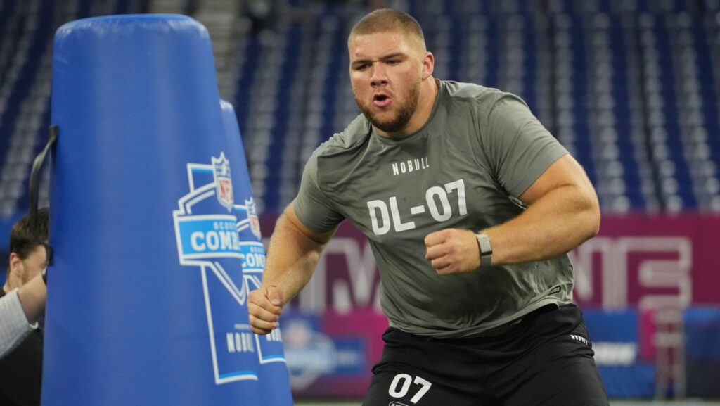 Florida State Seminoles defensive tackle Braden Fiske