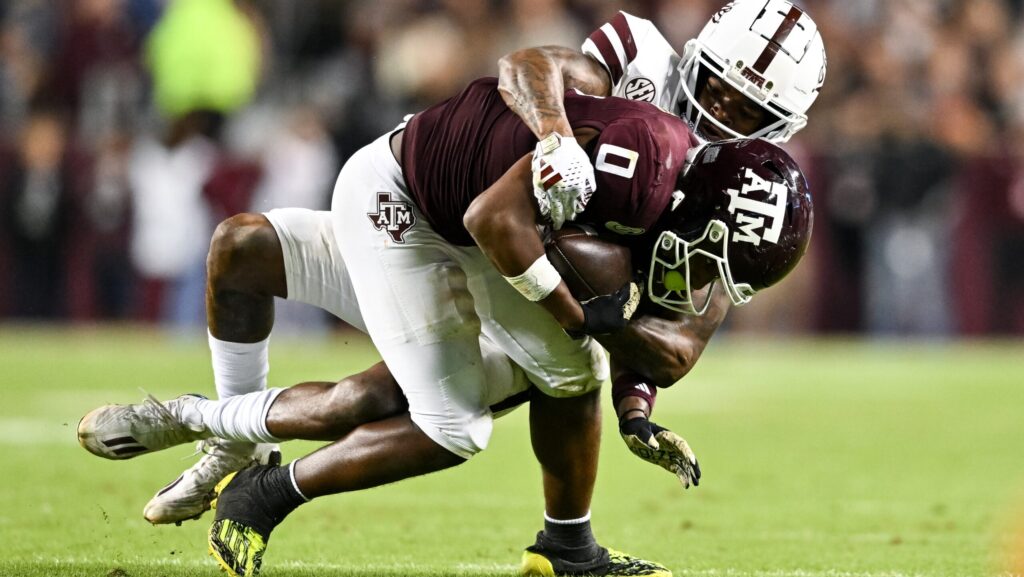 Mississippi State Bulldogs cornerback Decamerion Richardson