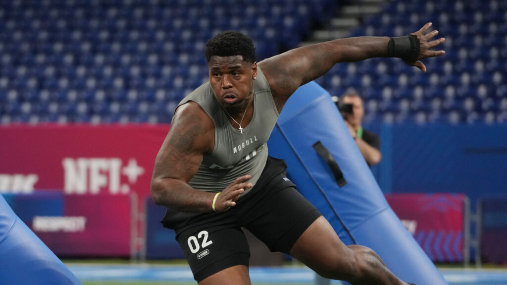 Mississippi State Bulldogs defensive lineman Jaden Crumedy