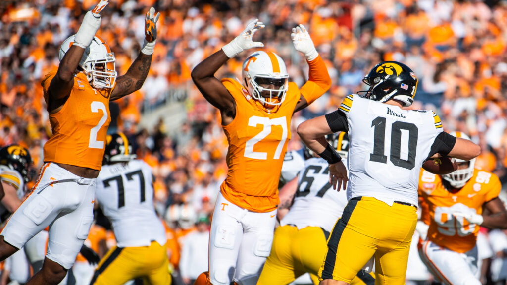 Tennessee defensive lineman James Pearce Jr.